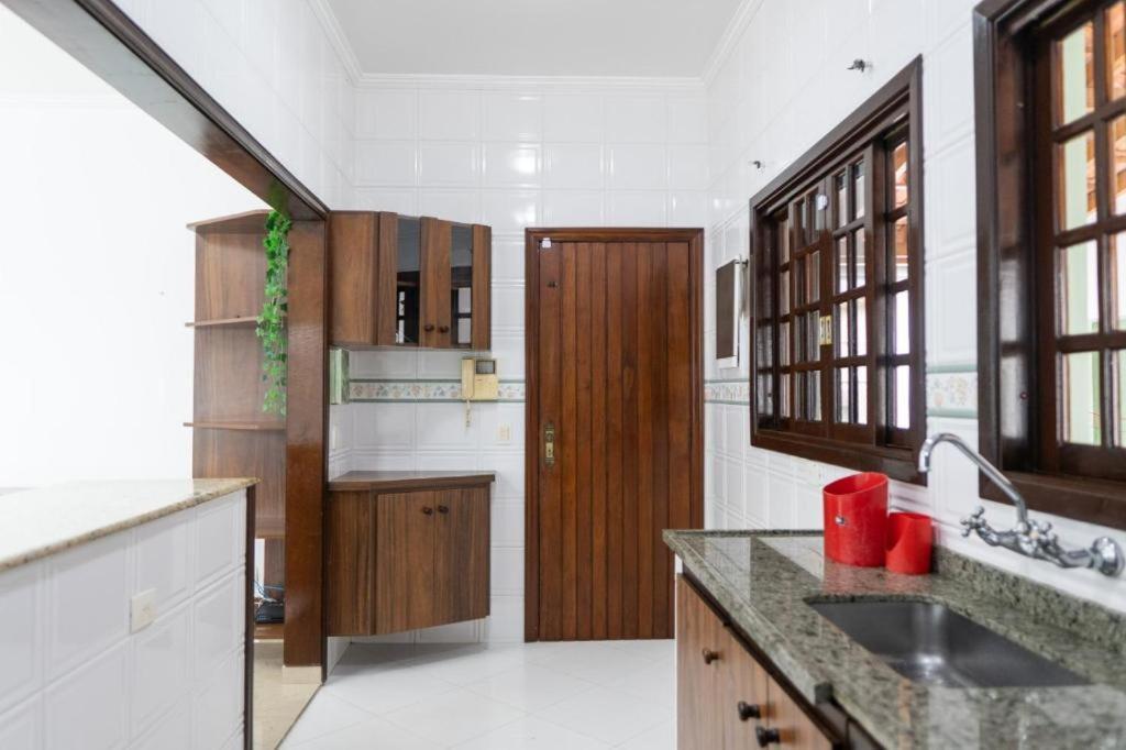 Casa Com Piscina, Churrasqueira E Garagem - Holiday home Guaruja